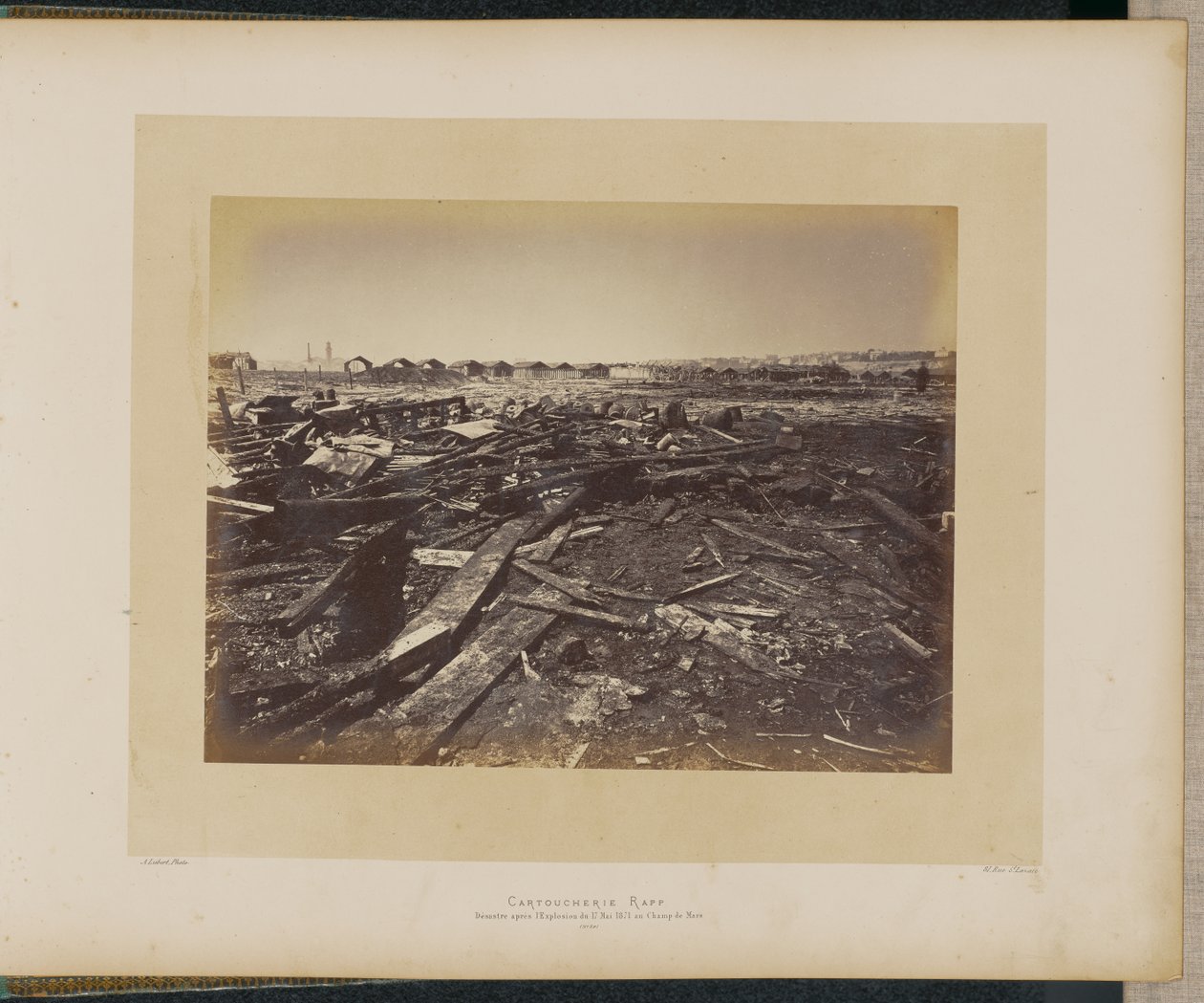 Cartoucherie Rapp. Katastrofe på Champ de Mars efter eksplosionen den 17. maj 1871. af Alphonse J. Liébert
