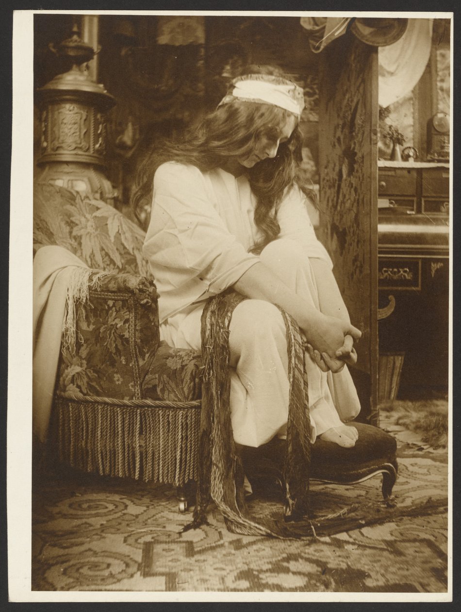 [Model til illustration af Emil Gebharts "Cloches de Noël et de Pâques", Paris]. af Alphonse Maria Mucha