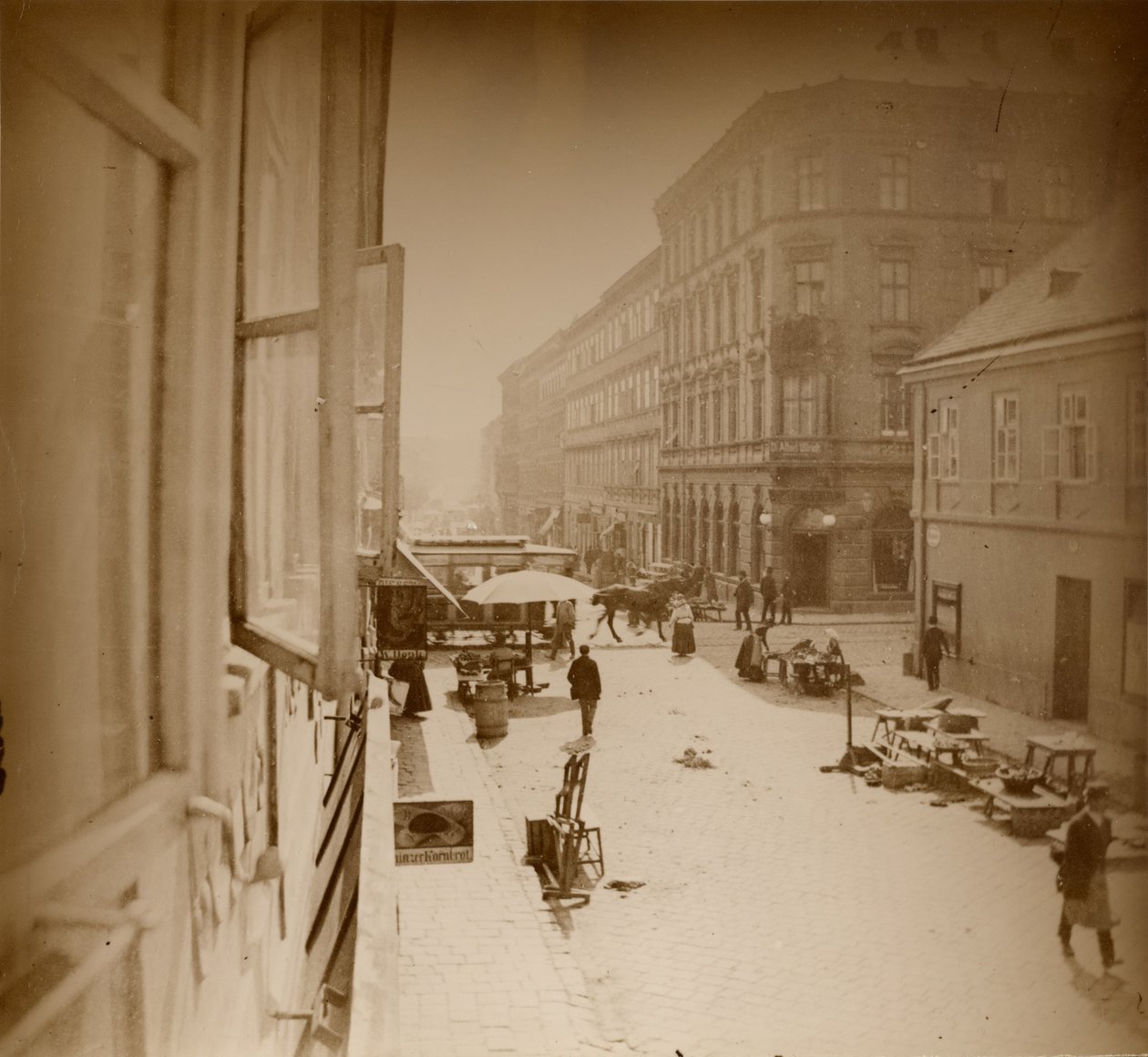 [Udsigt fra vinduet i Muchas lejlighed, nær Amalienstrasse, München]. af Alphonse Maria Mucha