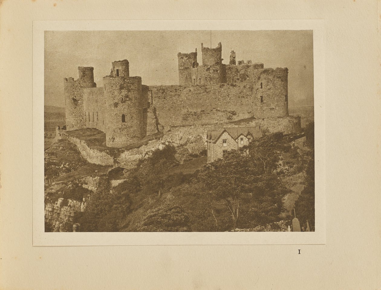Harlech Slot fra klippen af Alvin Langdon Coburn