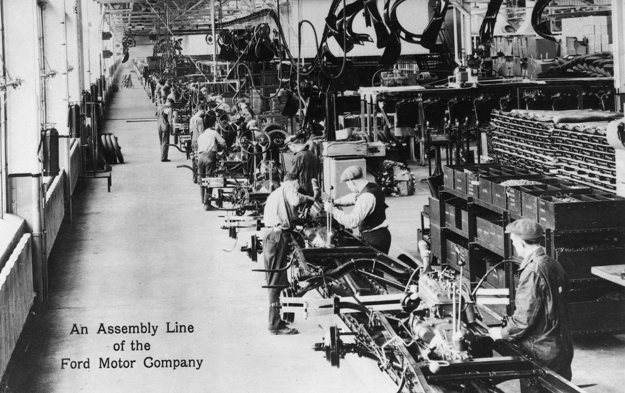 Et samlebånd hos Ford Motor Company, ca. 1910-20 af American Photographer