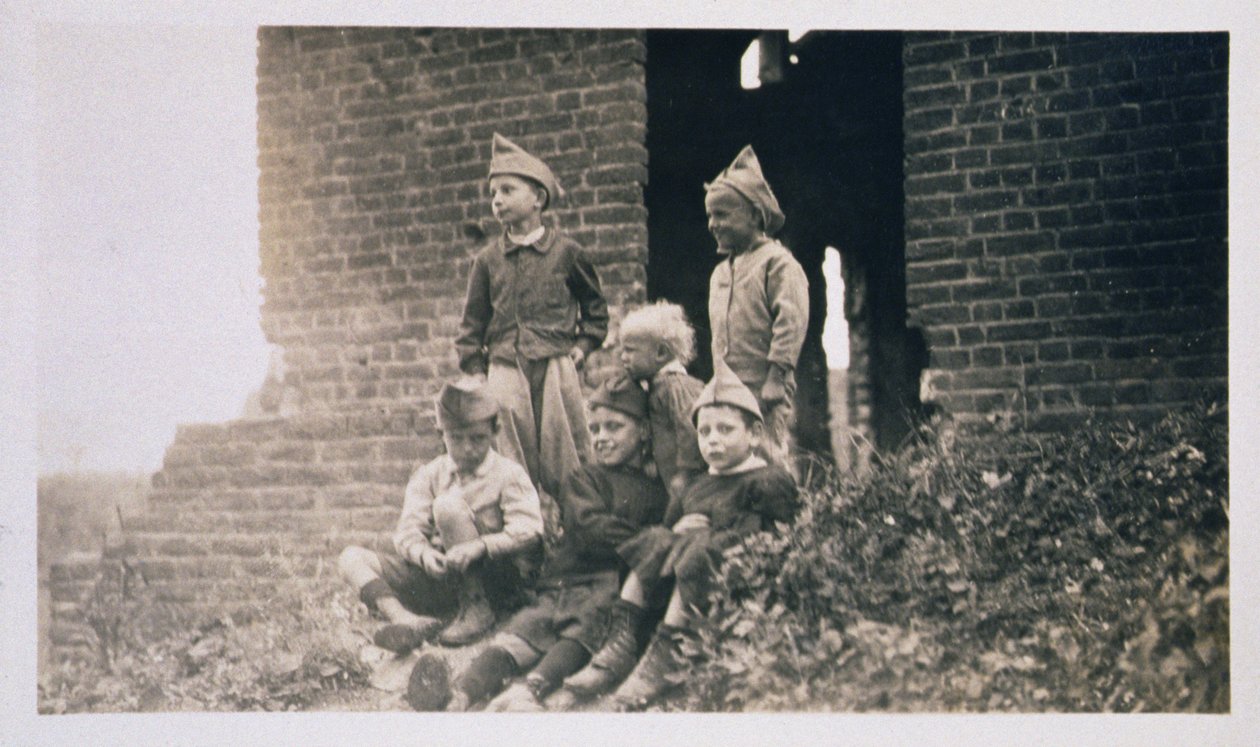 Børn i Frankrig efter Første Verdenskrig, 1919 af American Photographer