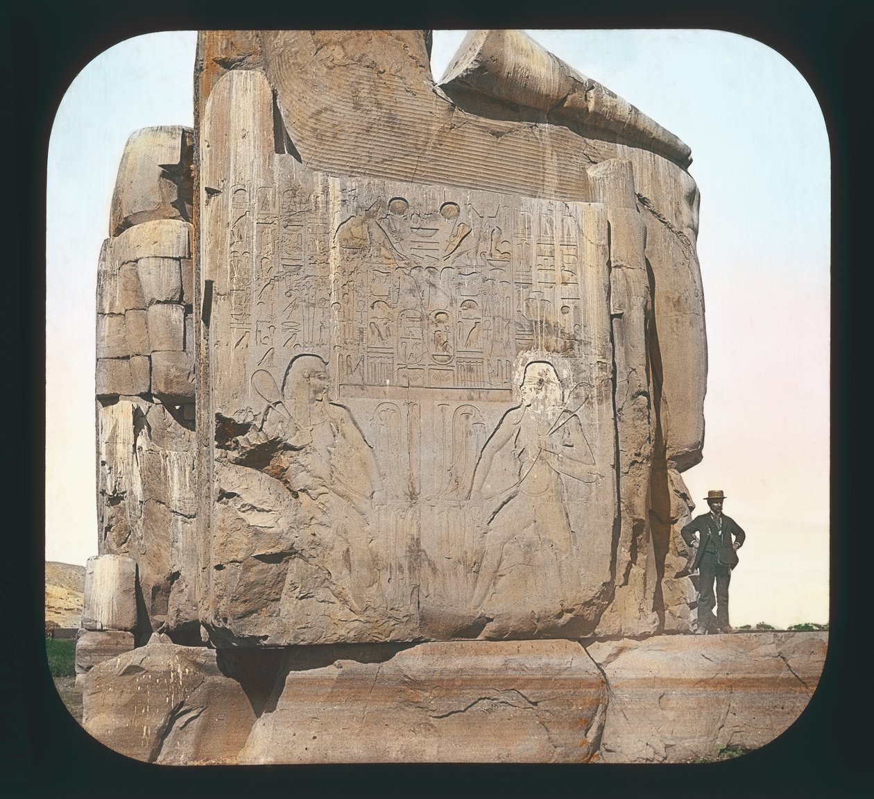 Egypten - Northern Colossus (base) Theben (lanternerutsjebane) af American Photographer
