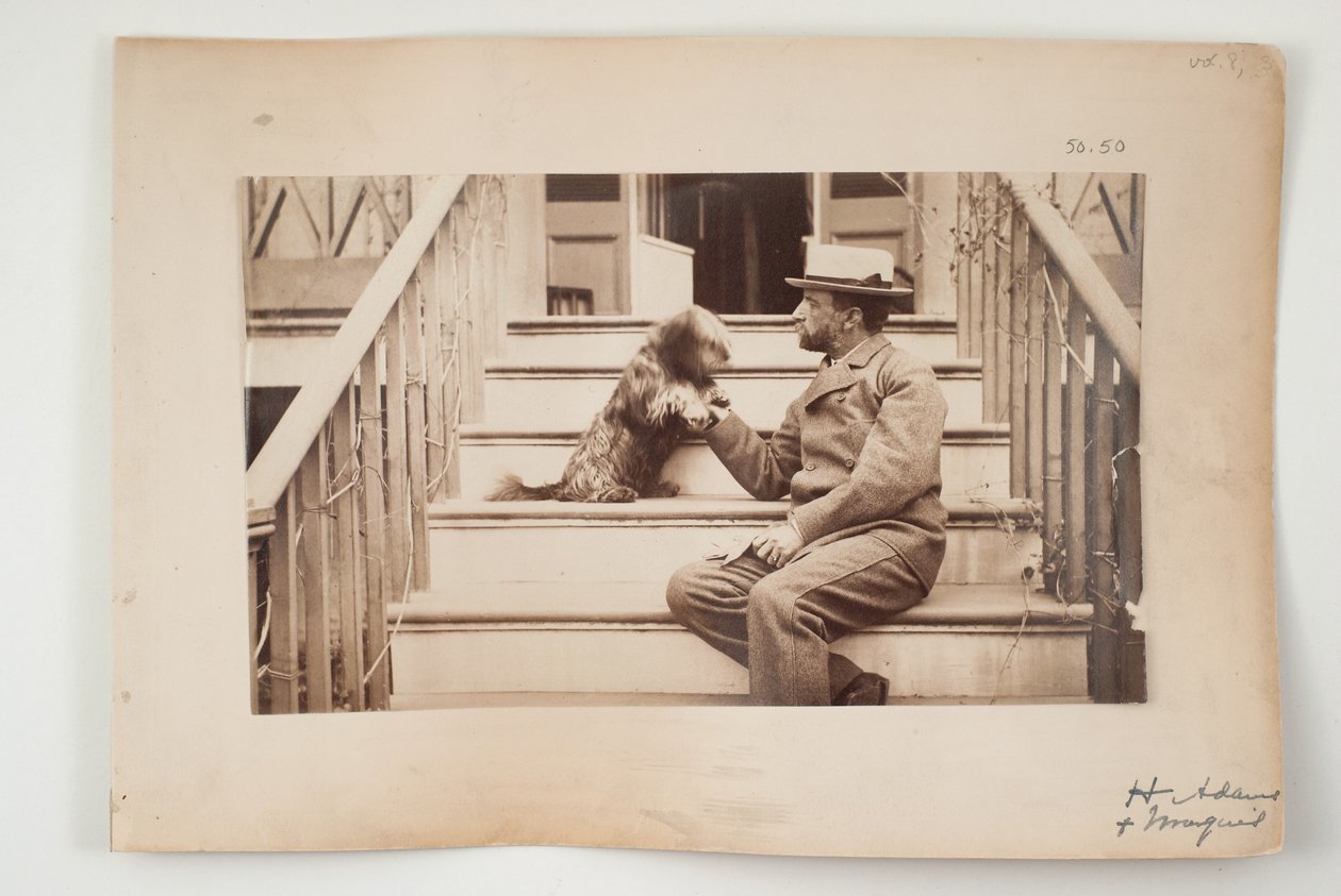Henry Adams med sin hund, Marquis, ca. 1883 af American Photographer