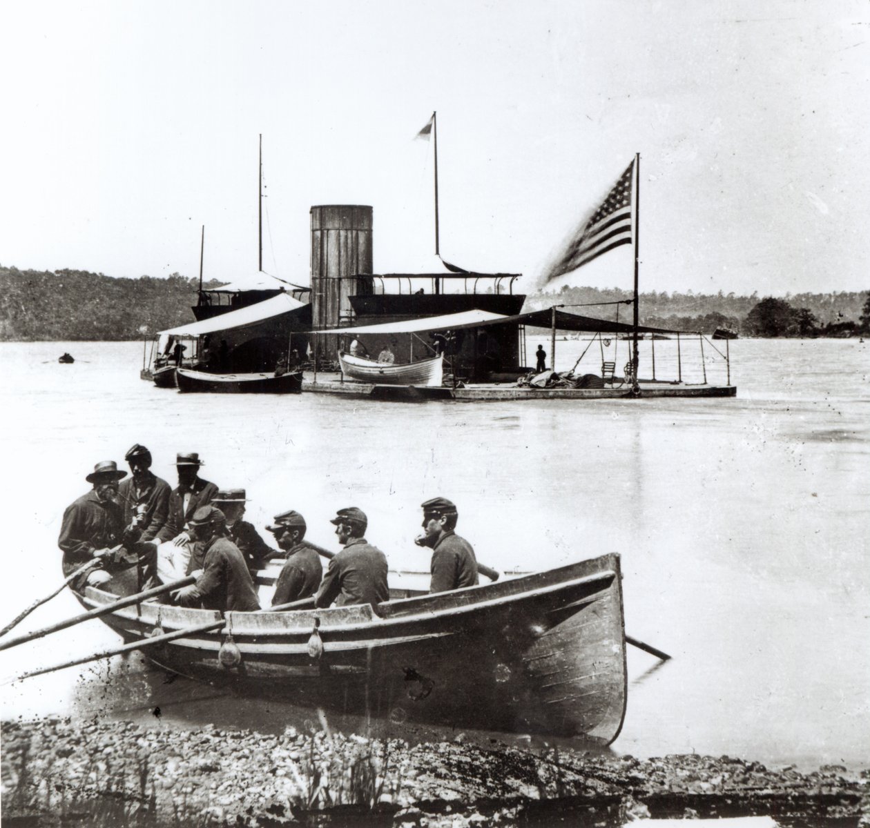 USS Onondaga på James River, Virginia i 1864 af American Photographer