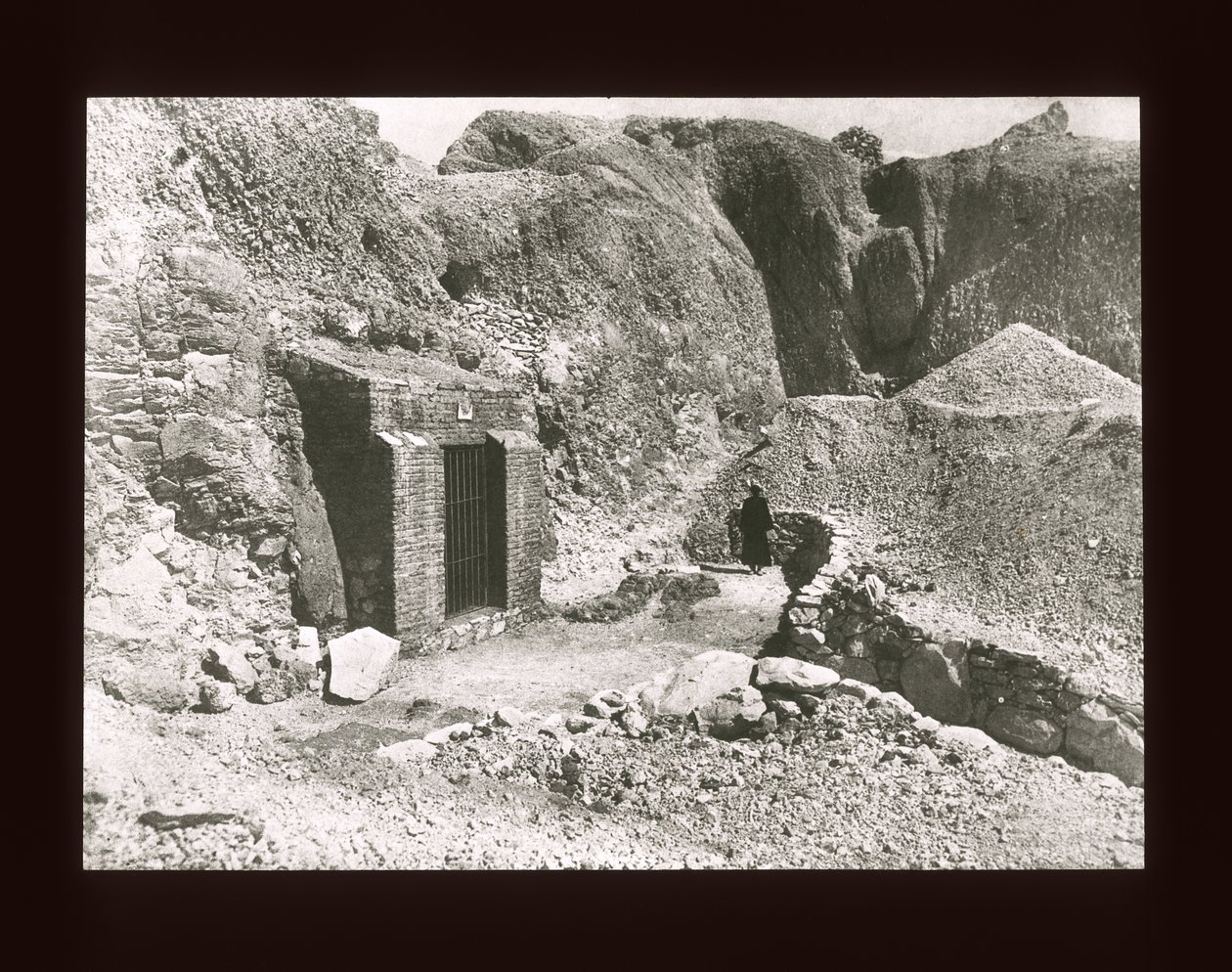 Udsigt over Antefokers grav, Middle Kingdom (lanternerutsjebane) af American Photographer