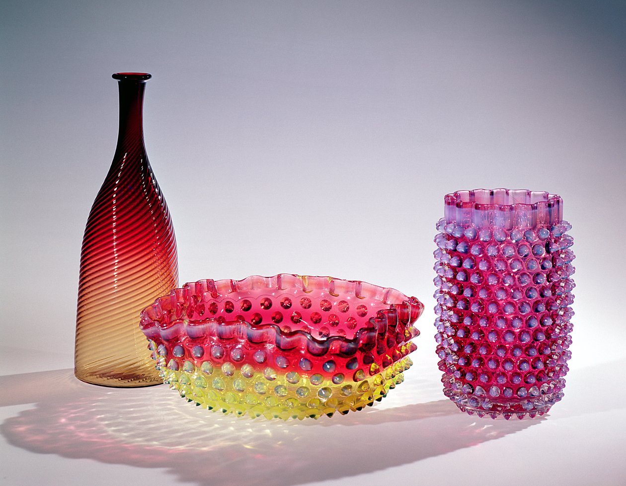 Amberina flaske, New England Glass Company, 1885 af American School