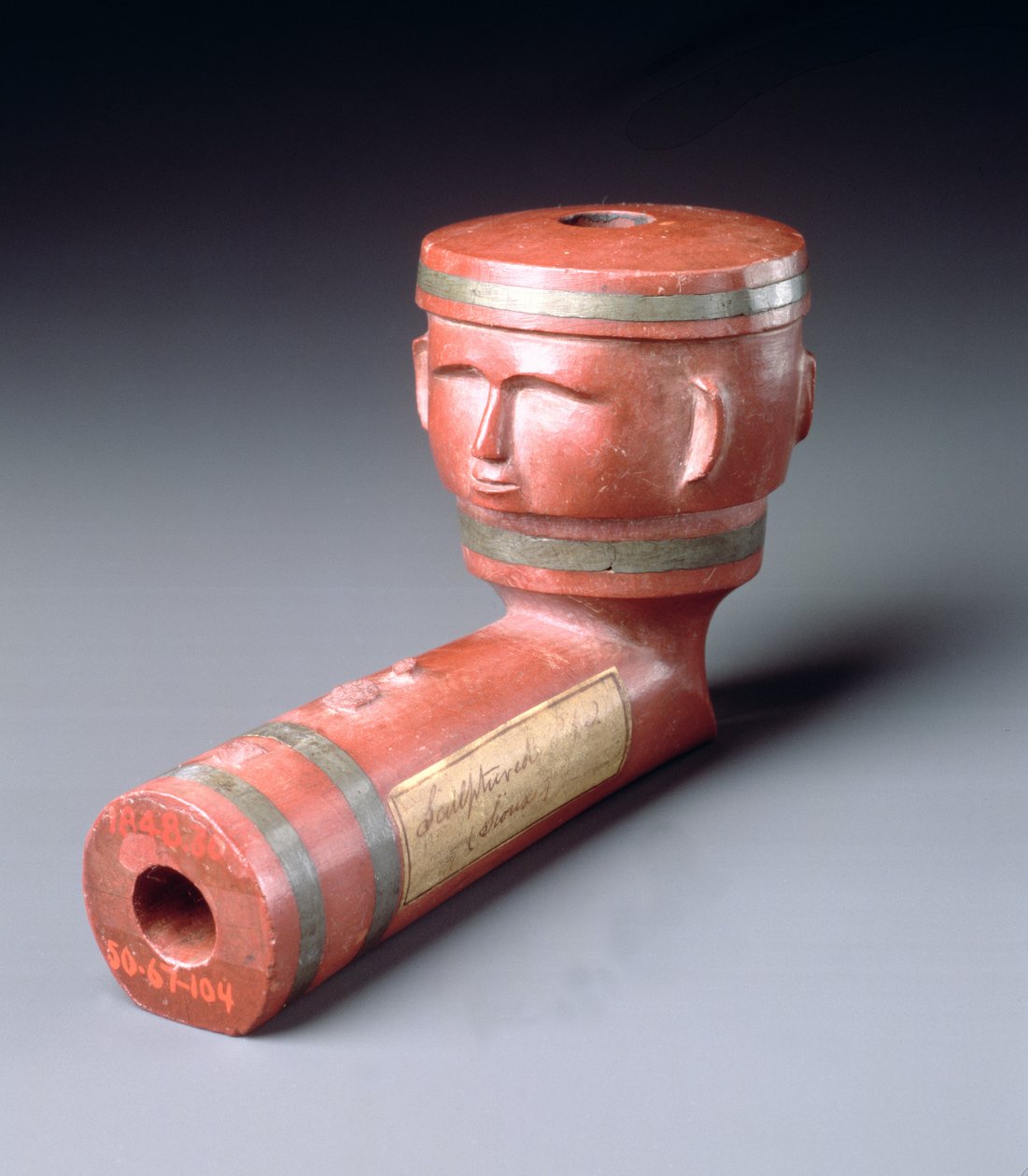 Indlagt rørskål med to sider, Sioux, Minnesota, 1801-33 (stealite & bly) af American School
