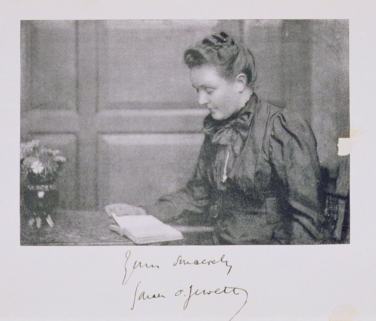 Portræt af Sarah Orne Jewett (1849-1909), ca. 1890 af American School