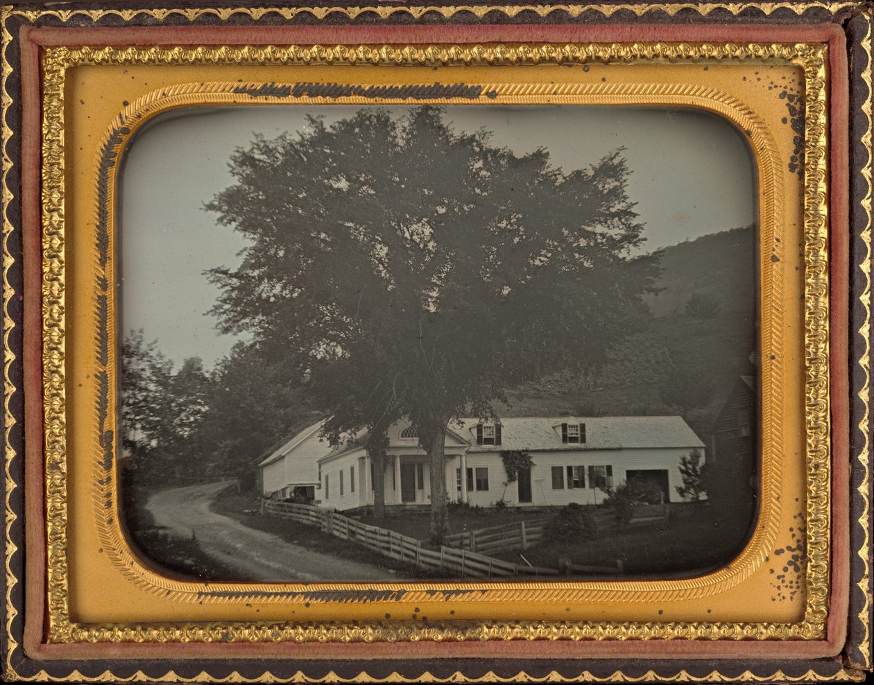 Hus på en bakkeskråning af American 19th Century