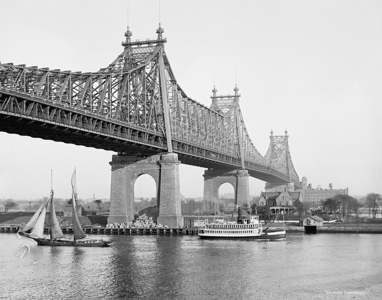 Blackwells Island (dvs. Queensboro) Bridge, New York, N.Y., 1910-20 af American Photographer