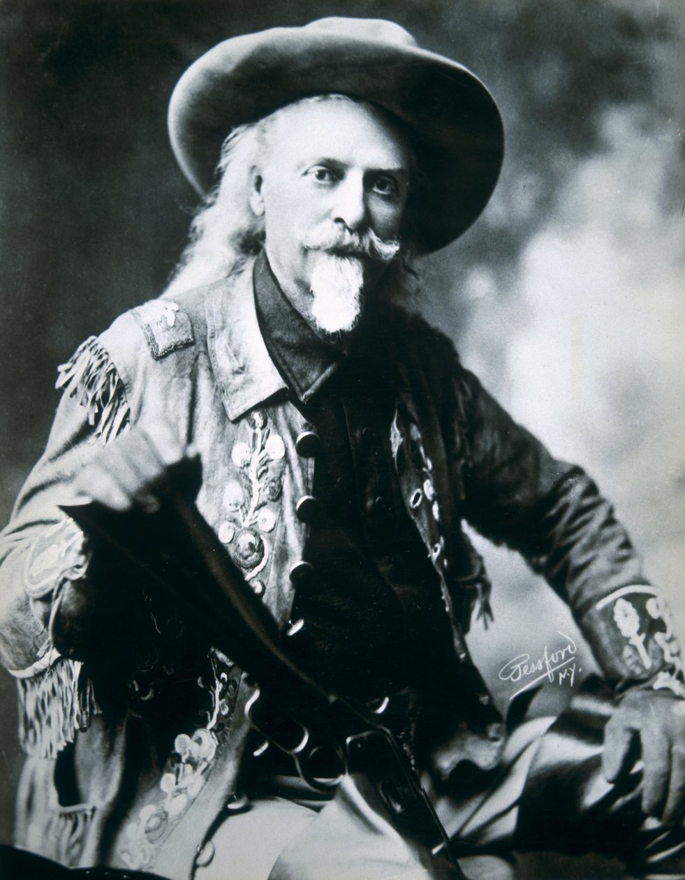 Buffalo Bill (1846-1917) (s/hvid foto) af American Photographer