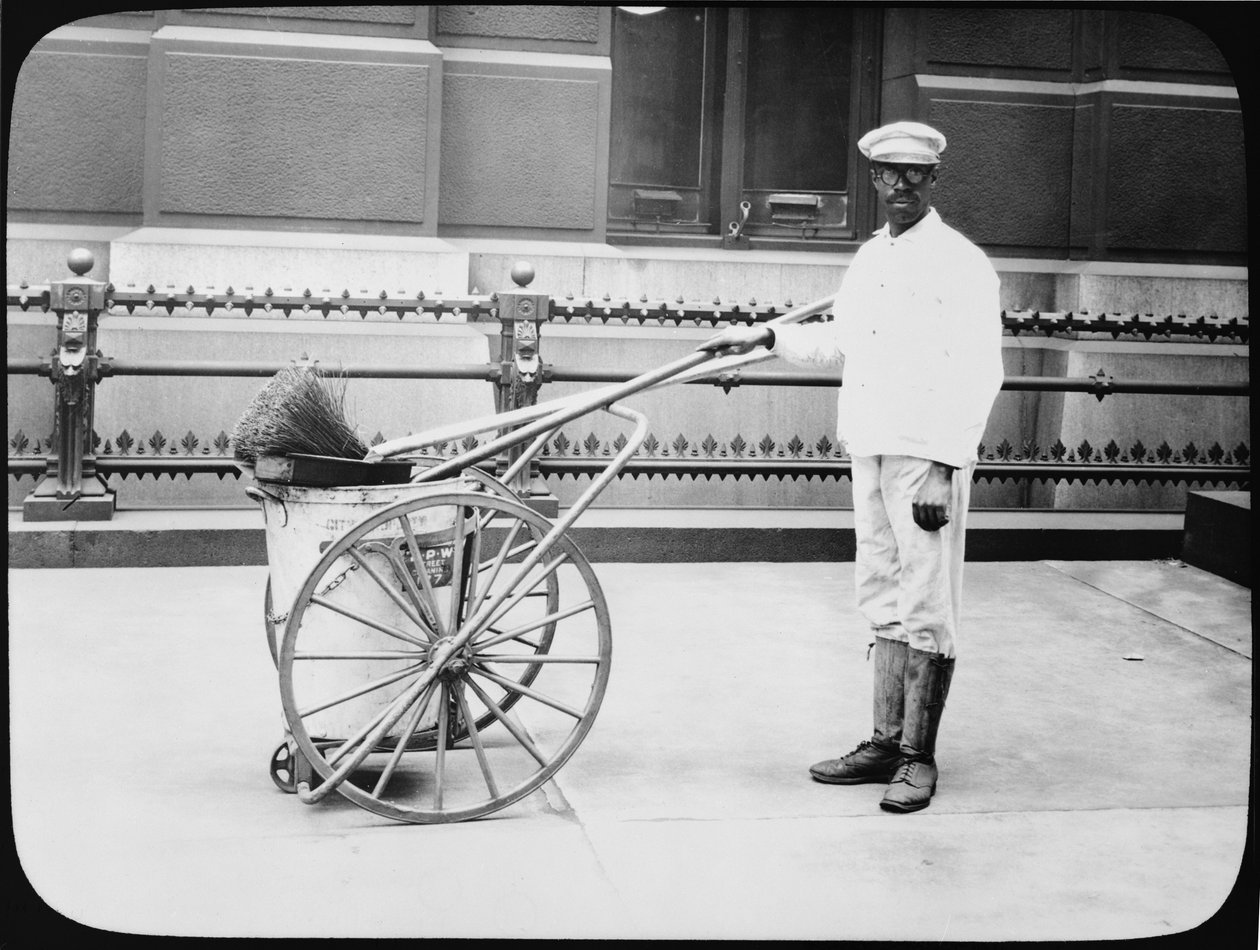 City Street Cleaner, Philadelphia, ca. 1920 af American Photographer