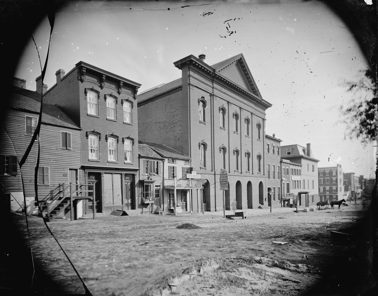 Fords Theatre, Washington, D.C., 1860-80 af American Photographer