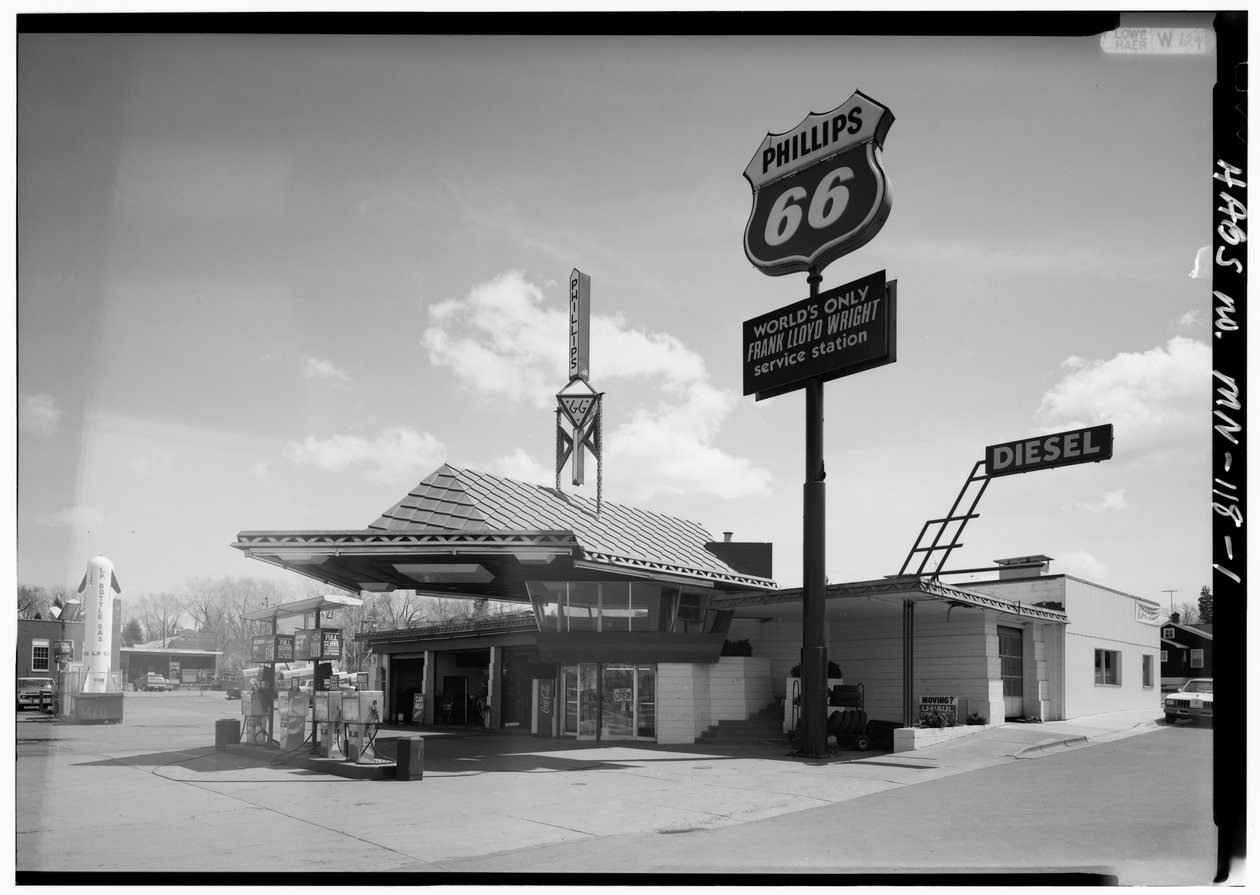 Lindholm Oil Company Service Station, Cloquet, Minnesota (s/h-billede) af American Photographer