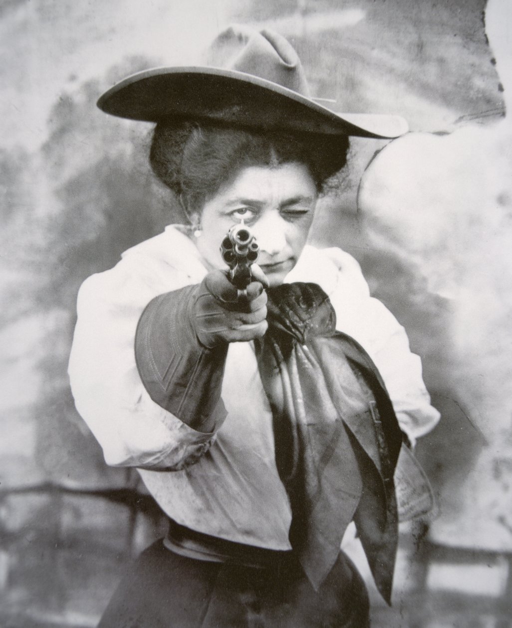 May Lillie (s/h foto) af American Photographer