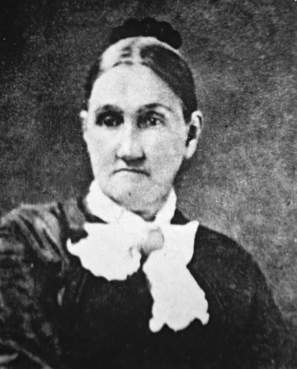 Fru Samuel, mor til Frank (1843-1915) og Jesse James (1847-82) (s/h-foto) af American Photographer