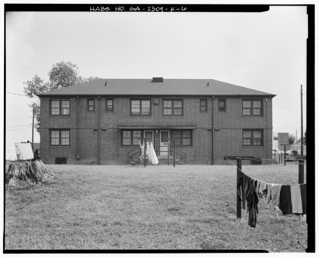 North side - Clark Howell Homes, Building H-1, 253 Mills Street, Atlanta, Fulton County, GA (s/h-billede) af American Photographer