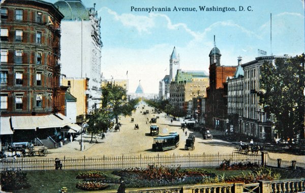 Pennsylvania Avenue, Washington D.C, ca. 1910 (farve litho) af American Photographer