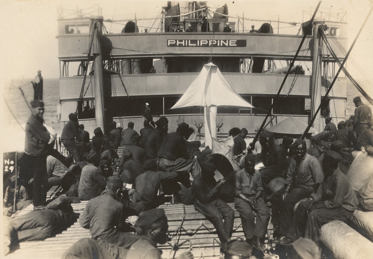 Pioneer Infantry Battalion på troppeskibet U.S.S. Philippine fra Brest havn, Frankrig, 18. juli 1919 af American Photographer