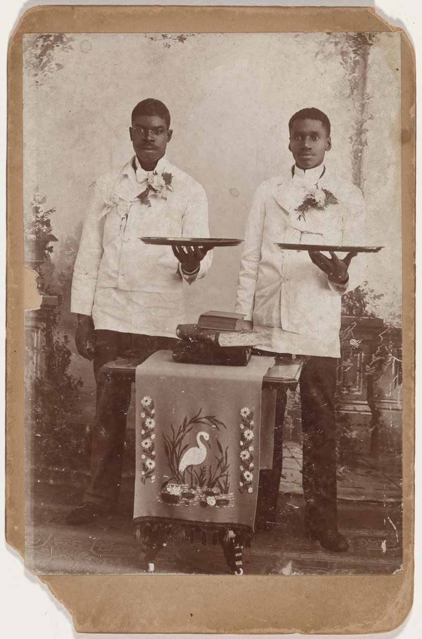 Portræt af to mænd med bakker,ca. 1885 (foto) af American Photographer