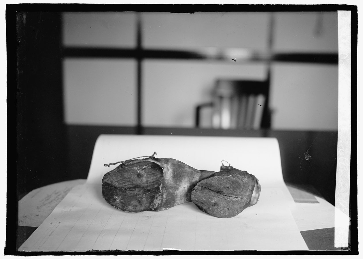 Forbudsenhed (kosko), 28. juni 1924 (s/h-foto) af American Photographer