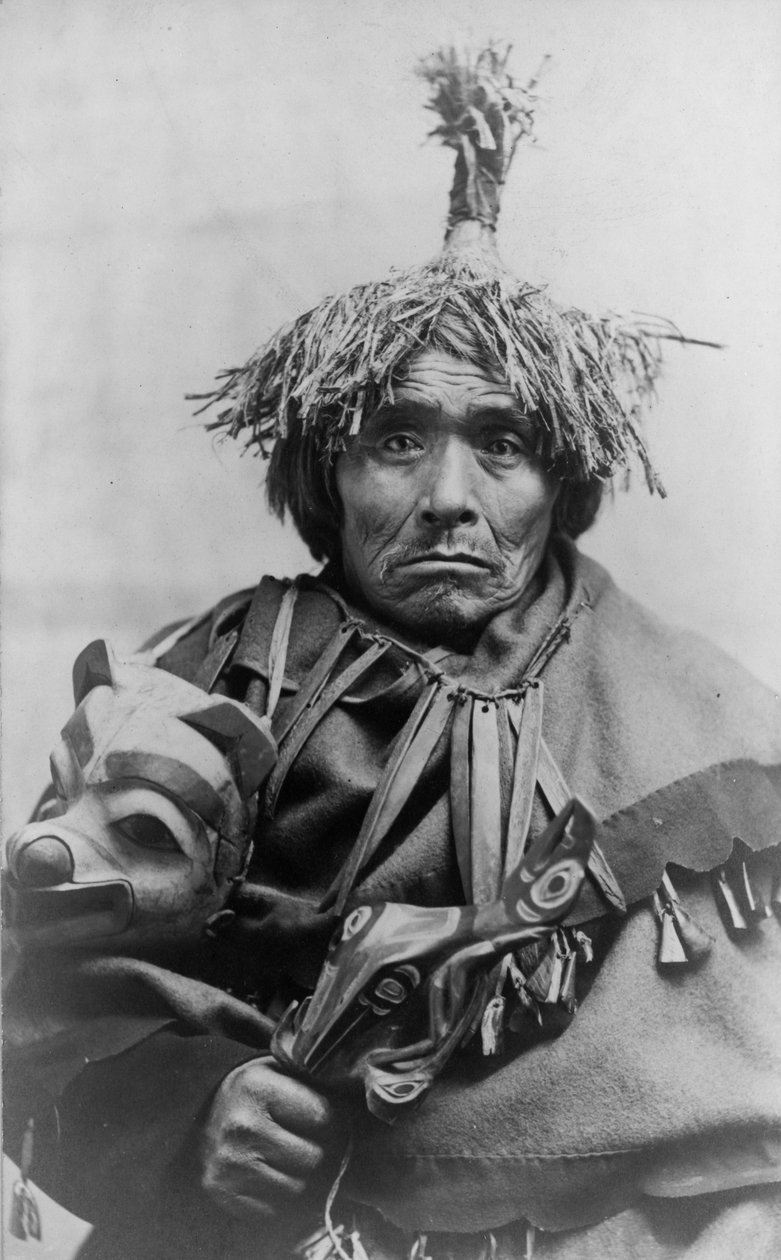 Takou indisk læge, Alaska, ca. 1899 (s/h-foto) af American Photographer
