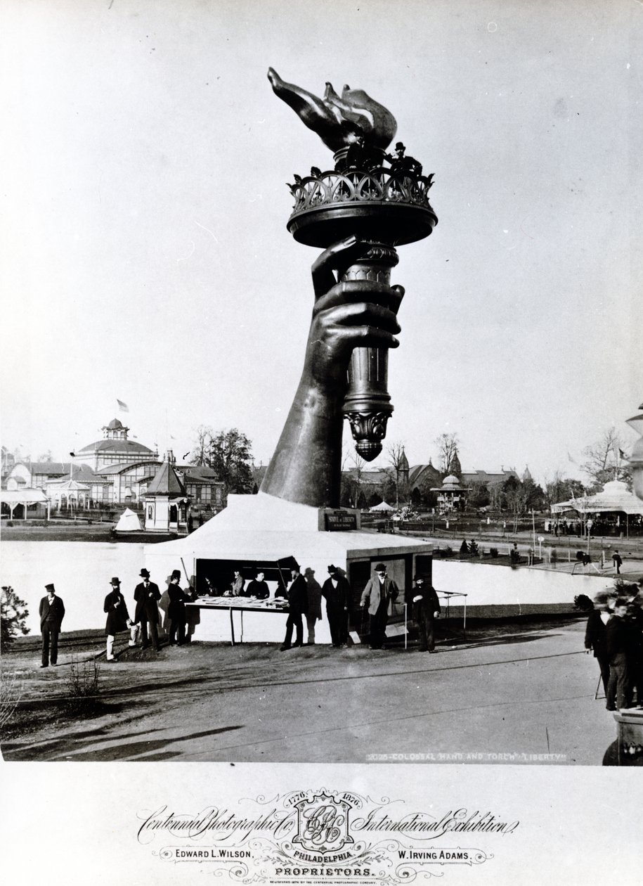 Frihedsgudindens hånd og fakkel, 1876 af American Photographer