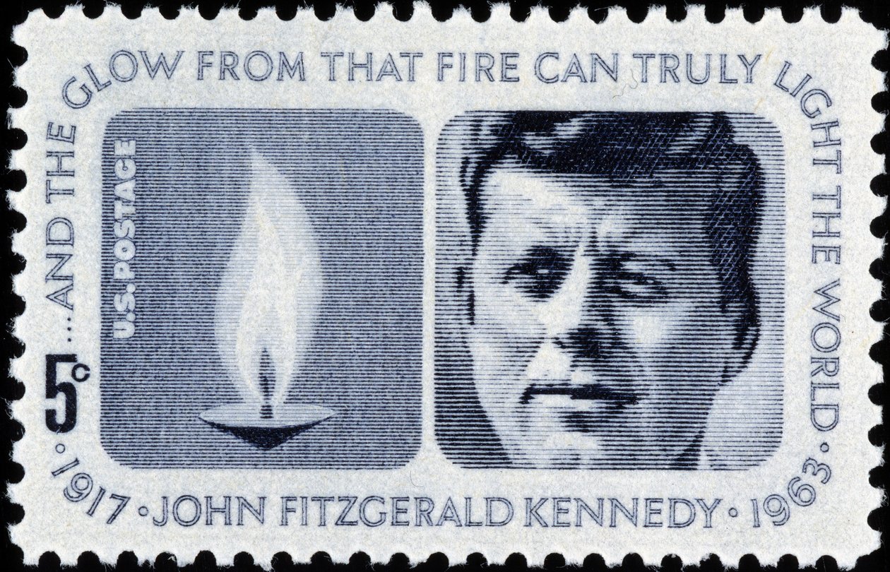 Amerikansk frimærke på John Fitzgerald Kennedy af American School