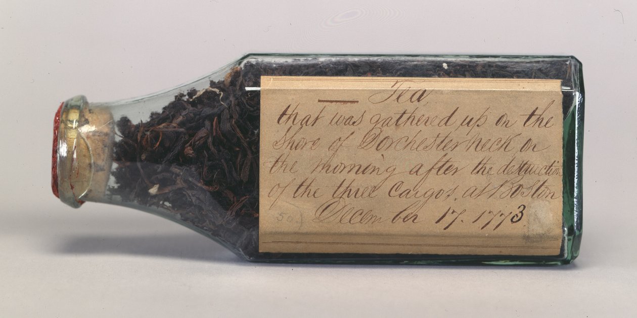 Boston Tea Party teblade i en glasflaske, indsamlet af T.M. Harris, Dorchester Neck, december 1773 af American School