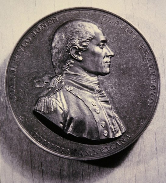Erindringsmedalje for John Paul Jones, efter et portræt af Jean-Antoine Houdon af American School