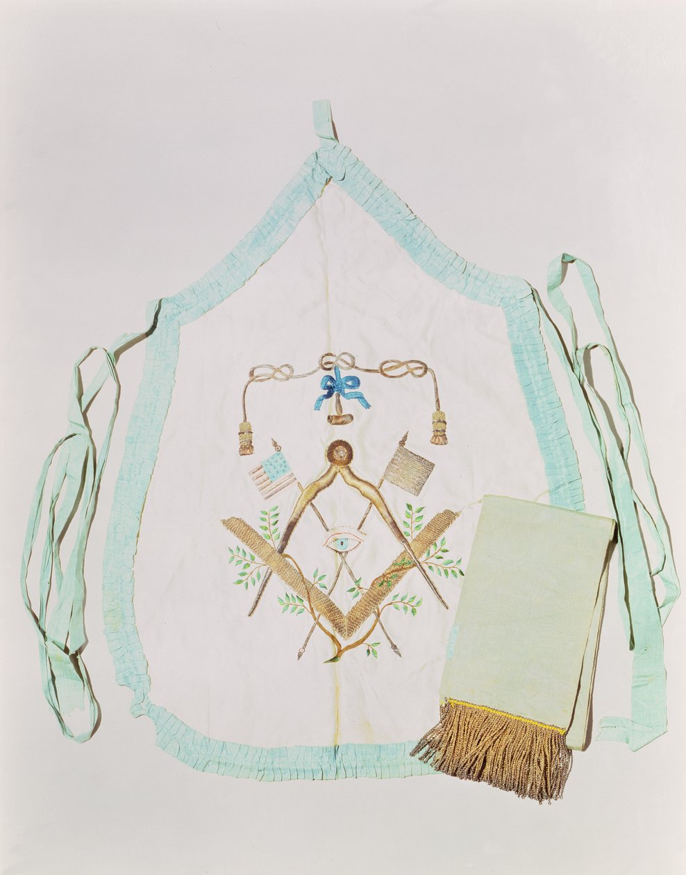 Frimurerforklæde og skærp, 1770-1800 (silke og metallisk tråd) af American School