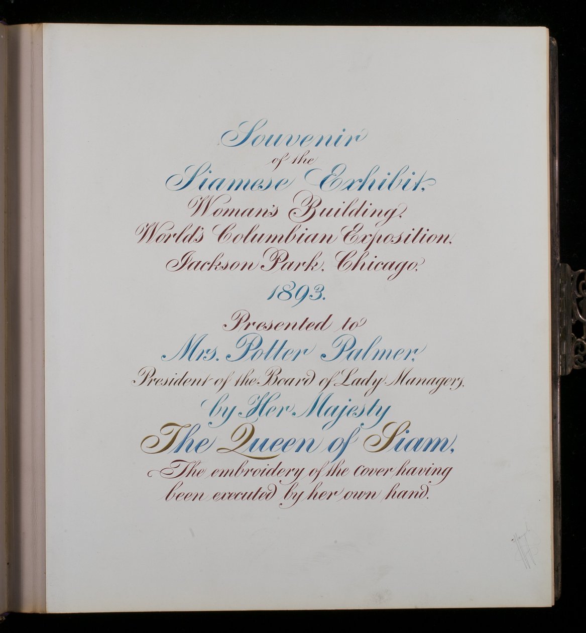 Side i fotoalbum af American School