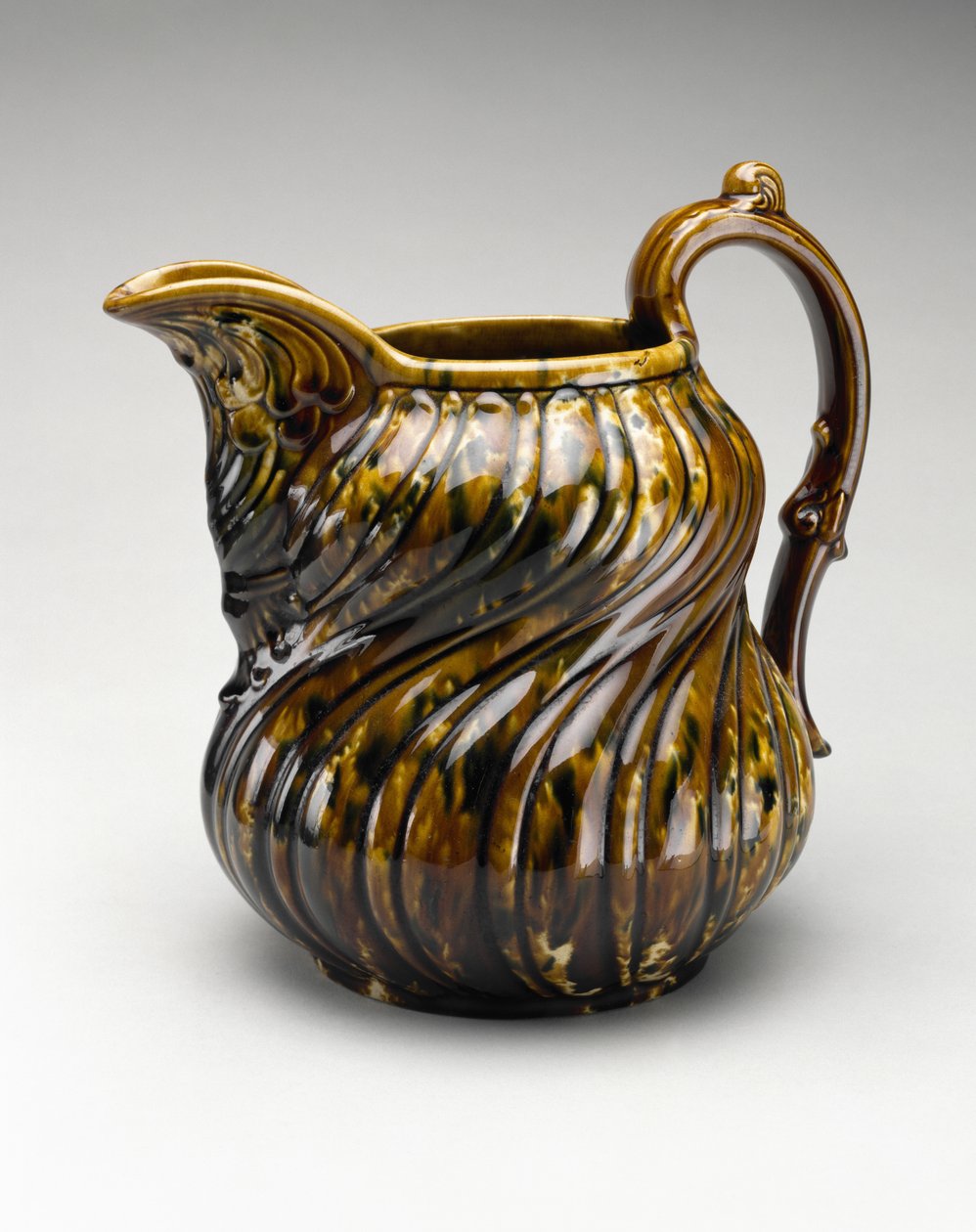 Kande, ca. 1849-1858 (rockingham-glaseret lertøj) af American School