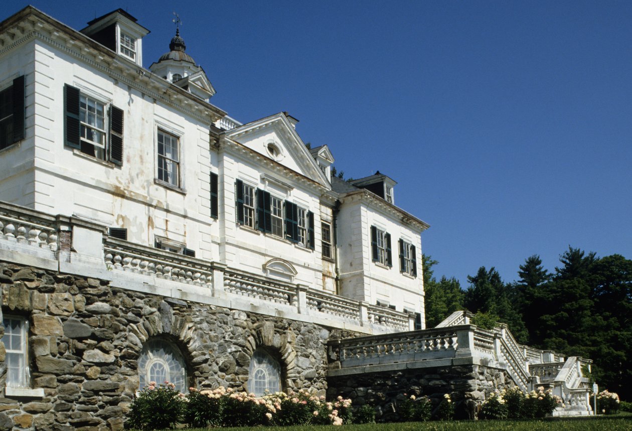 Mountet, designet af Edith Wharton, stod færdigt i 1902 af American School