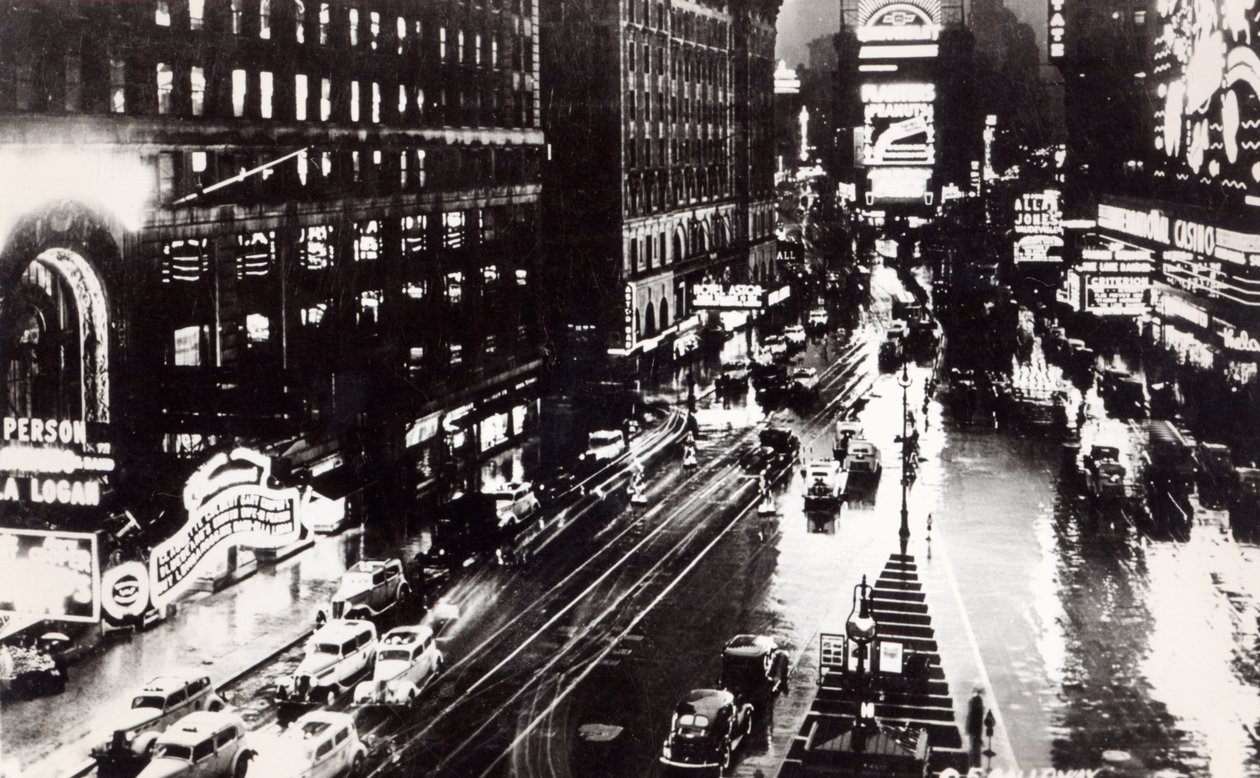Times Square at Night, New York, ca. 1930 (efter et foto) af American School