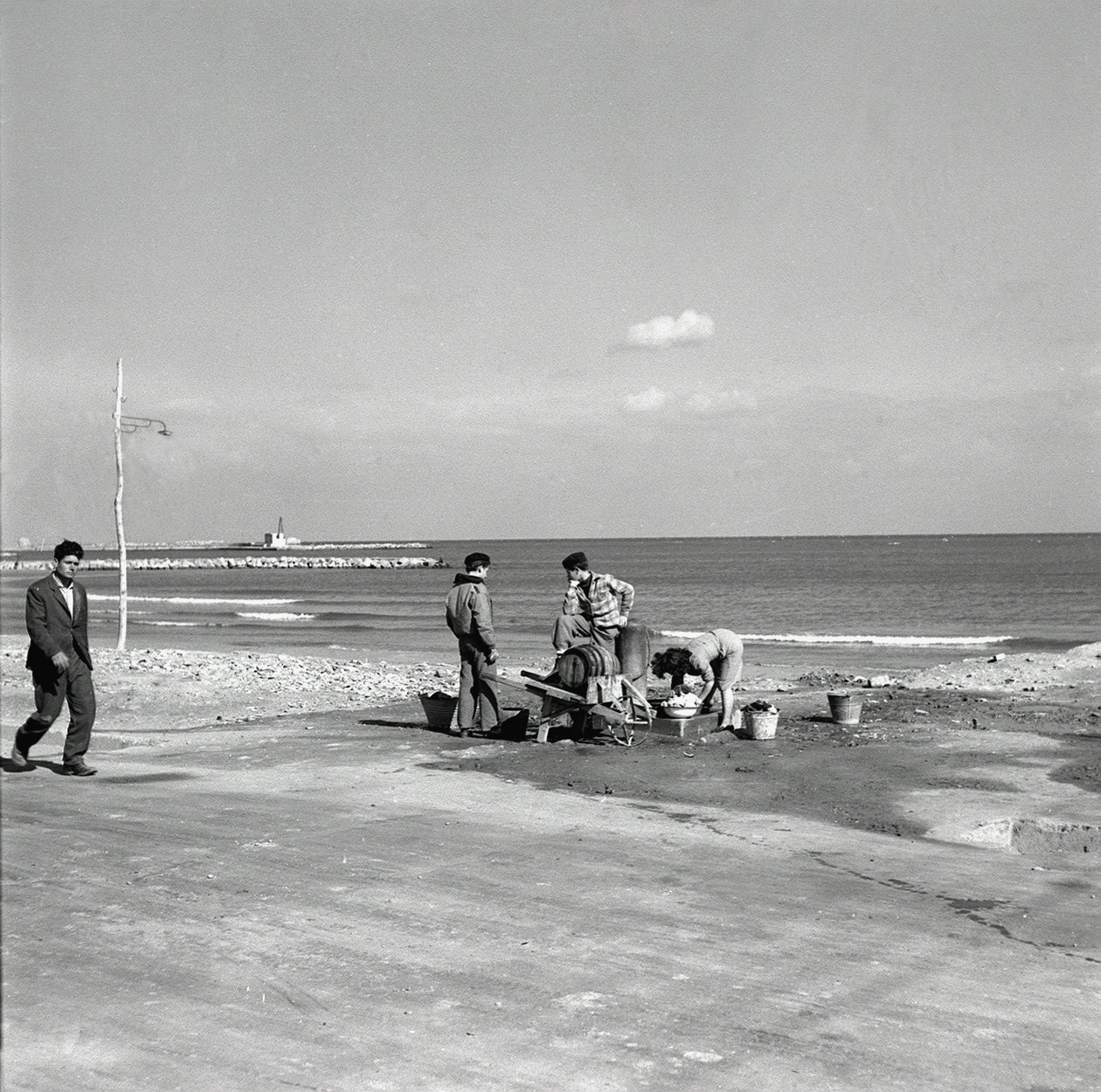 ARBEJDSDISTRIKT af Ando Gilardi