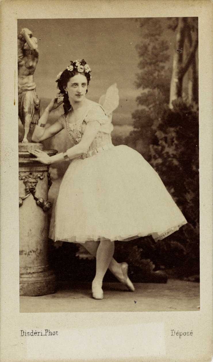 Portræt af balletdanseren Marfa Muravyeva 1838-1879 i balletten Diavolina..., 1863. af Andre Adolphe Eugene Disderi