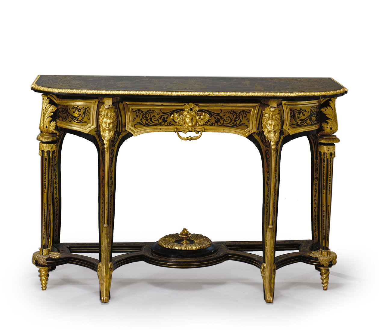 Et af et matchende par Louis XIV moleborde, ca. 1710 (ormolu monteret & Boulle messing indlagt skildpadde) (se også 469014 og 469015) af Andre Charles (attr. to) Boulle