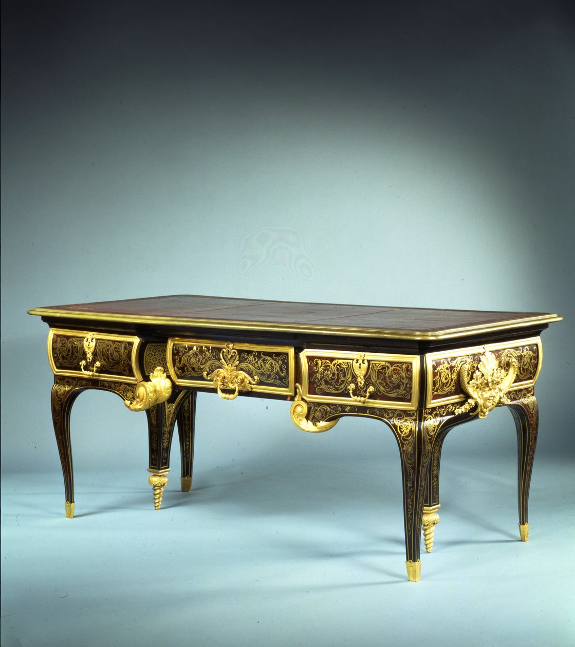 Louis XIV fladt skrivebord af Andre Charles Boulle