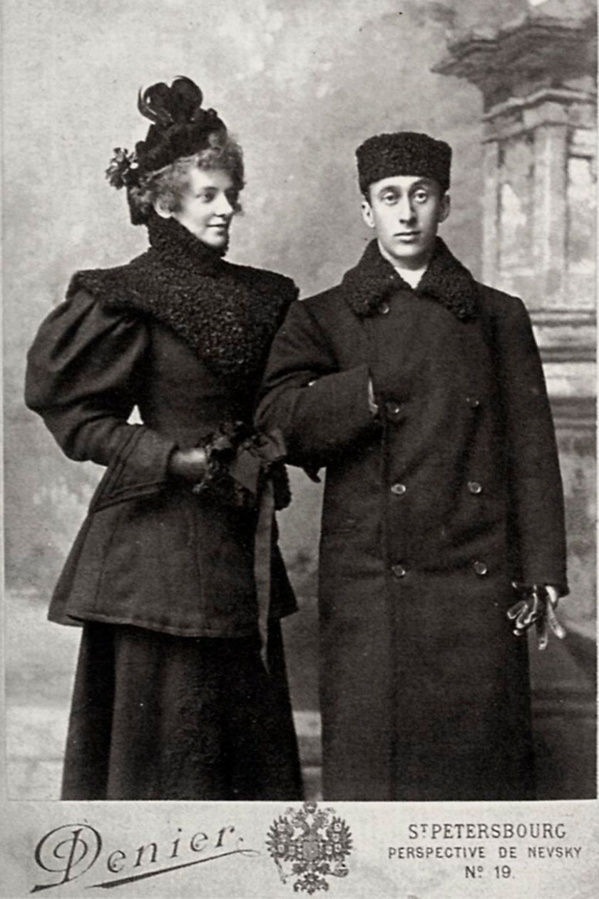 Zinaida Gippius, russisk digter, med kunsthistorikeren Akim Volynsky, c1890-c1894. af Andrei Deniere