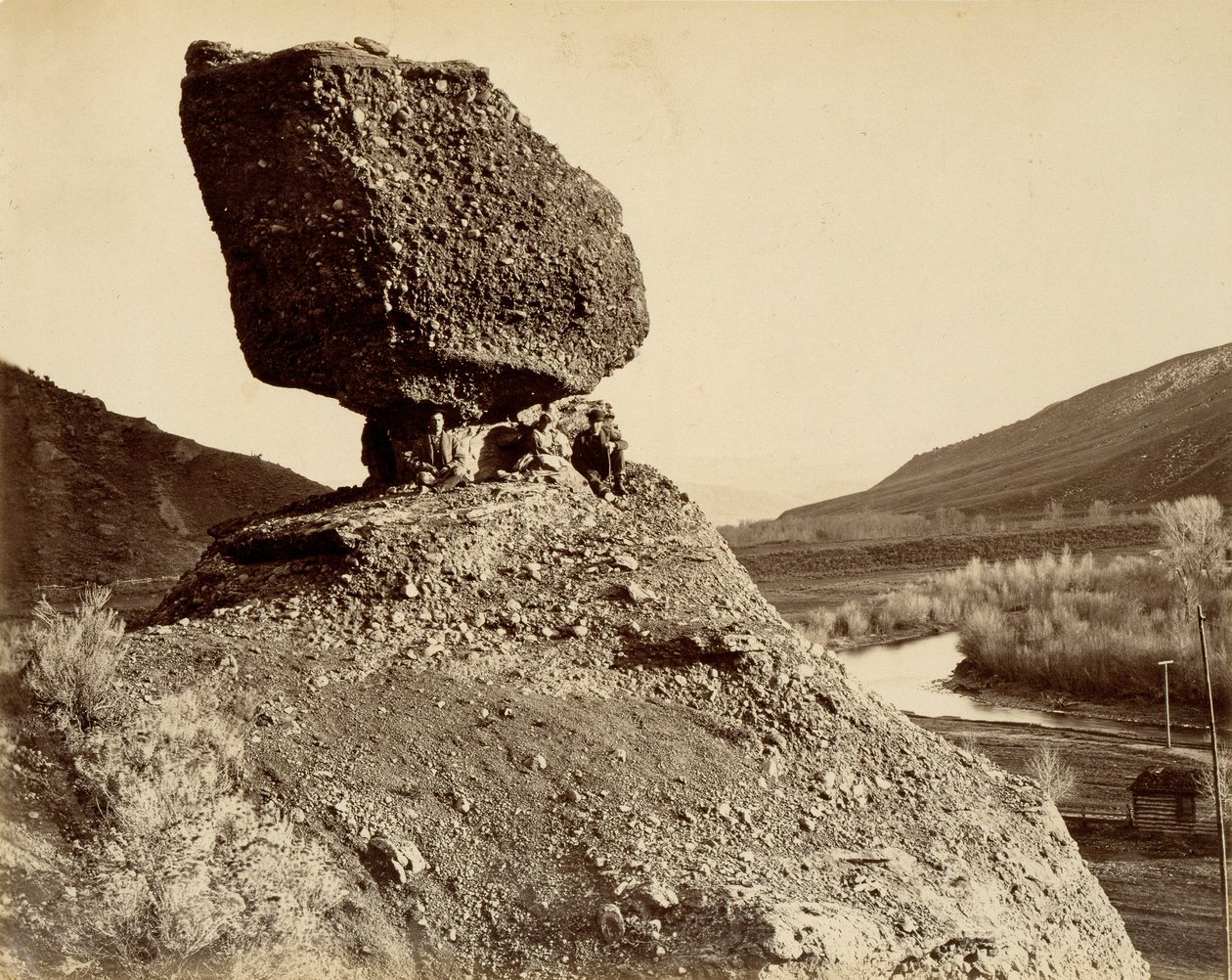 Sphinx of the Valley, fra The Great West Illustrated in a Series of Photographic Views across the Continent taken along the line of the Union Pacific Railroad West from Omaha, Nebraska by A.J. Russell, Volume I af Andrew Joseph Russell