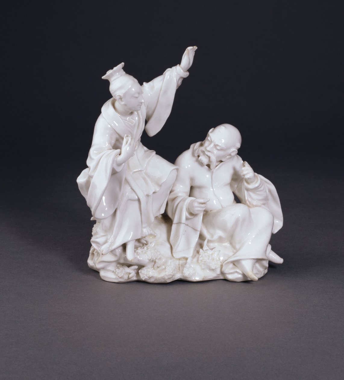 En Derby tør-kant Chinoiserie-gruppe emblematisk for at høre fra et sæt af sanser, ca. 1750-52 (Kina) af Andrew Planché