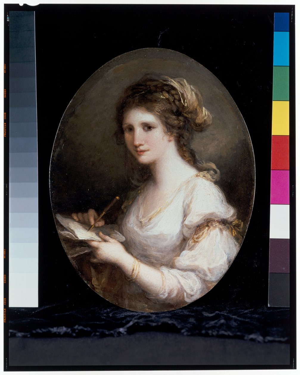 Formodet selvportræt i skikkelse af poesi, i en hvid kjole, med kuglepen og papir af Angelica Kauffman