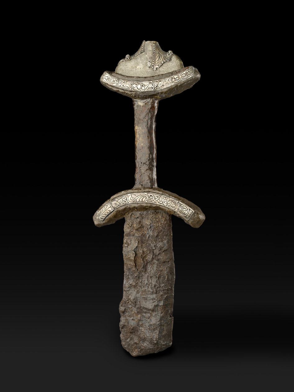 Abingdon-sværdet, sensaksisk, trewhiddle-stil fra slutningen af det 9. århundrede (sølv) af Anglo Saxon