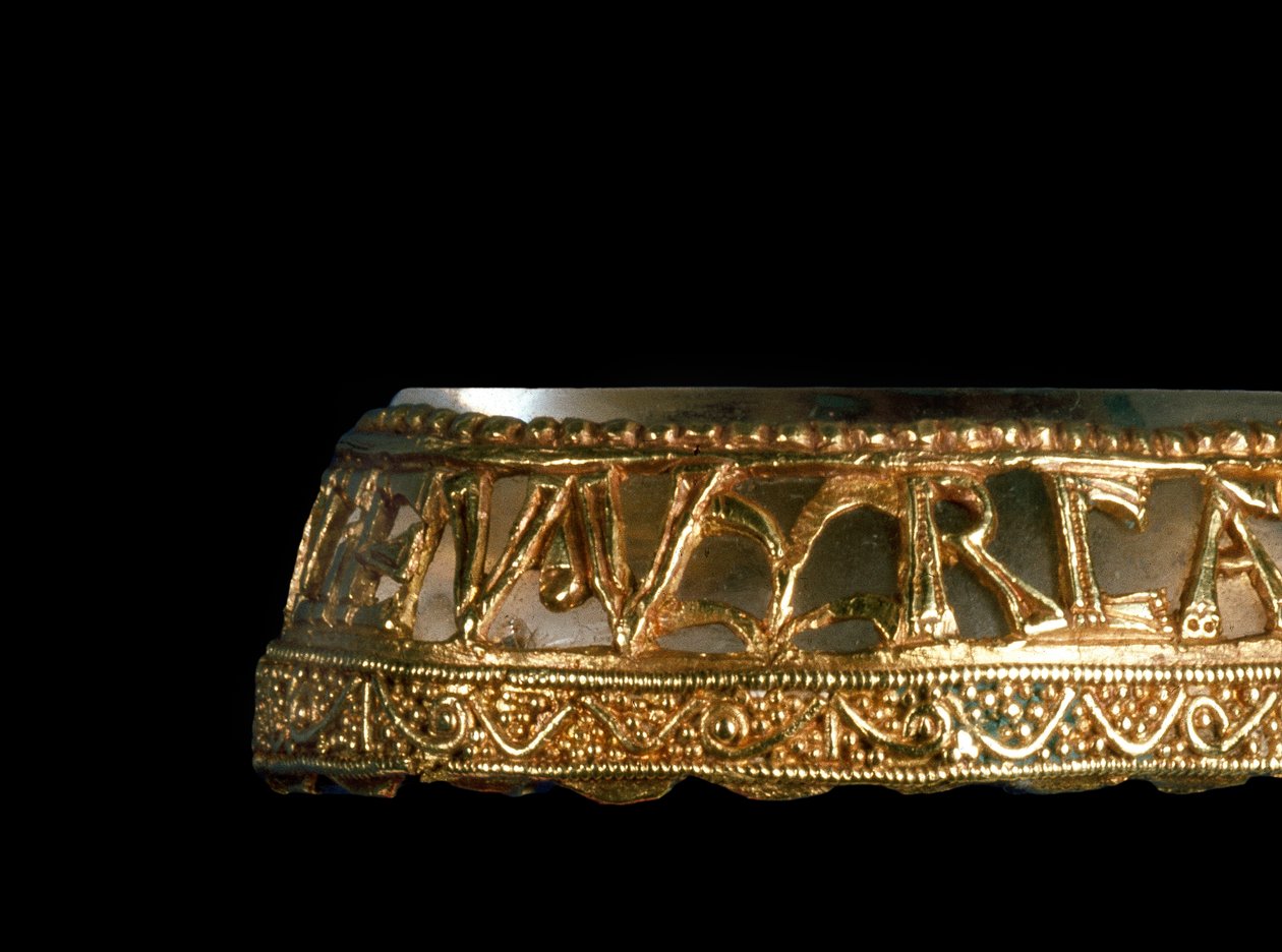 Alfred Jewel guld, bjergkrystal og emalje detalje af 100550 af Anglo Saxon