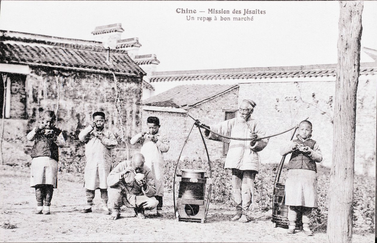 Jesuiters mission giver billige måltider i Kina Fotografi fra begyndelsen af det 20. århundrede - Privat samling af Anonymous Anonymous