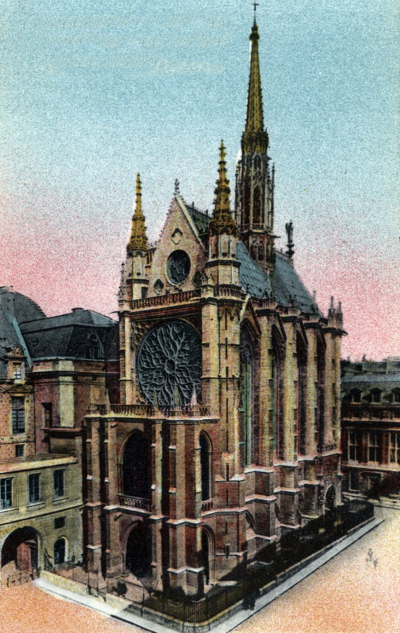 Paris: udvendig udsigt over Sainte Chapelle (Sainte-Chapelle) (1200-tallet, gotisk arkitektur). Fotografi af 1920 i "" Kunstnerisk Album"" af byen Paris. Privat samling. af Anonymous Anonymous