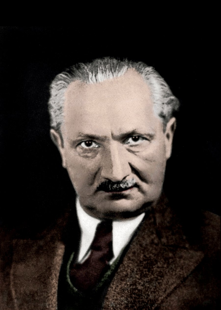 Portræt af Martin Heidegger (1889-1976), tysk filosof. af Anonymous Anonymous
