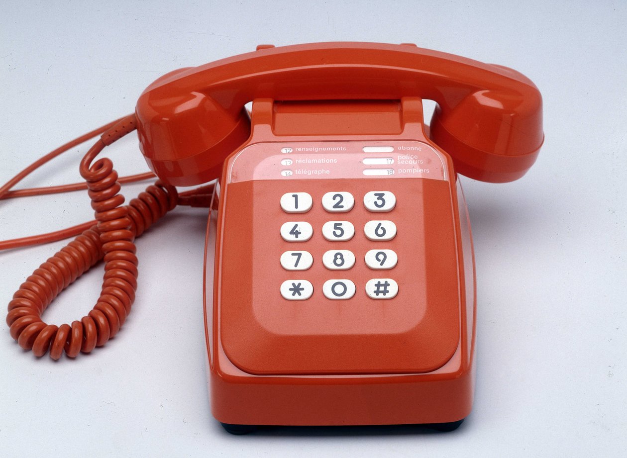 S63 orange plastik nøgletelefon af Anonymous Anonymous